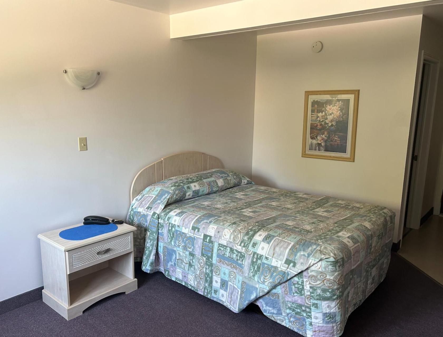 Centennial Motel ソーブル・ビーチ エクステリア 写真